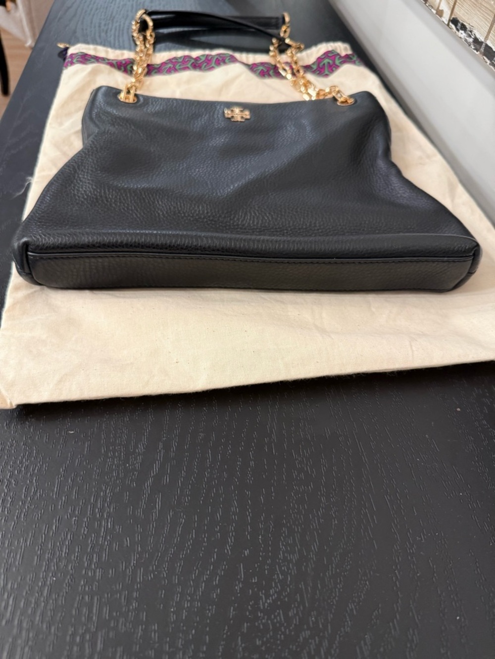 Tory Burch Black Pebbled Leather Shoulder Bag with Gold Chain - Picture 3 of 14